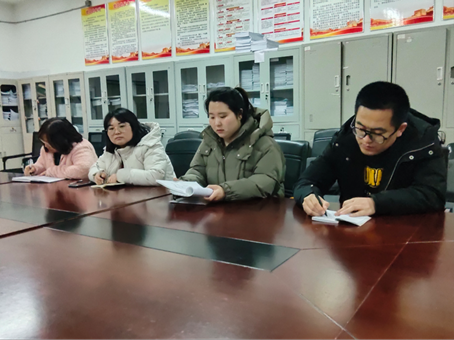 接續(xù)奮斗，闊步前行