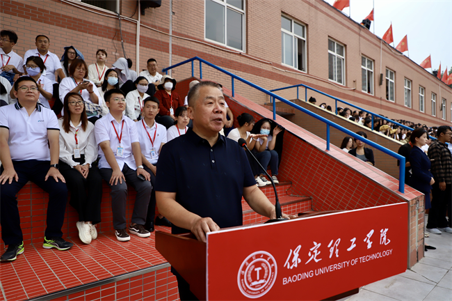 銳意青春，強(qiáng)國力行——我校舉行2024級新生開學(xué)典禮