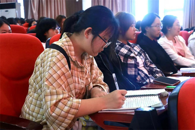 保定理工學(xué)院舉辦“理工大講堂”系列專題講座第四期