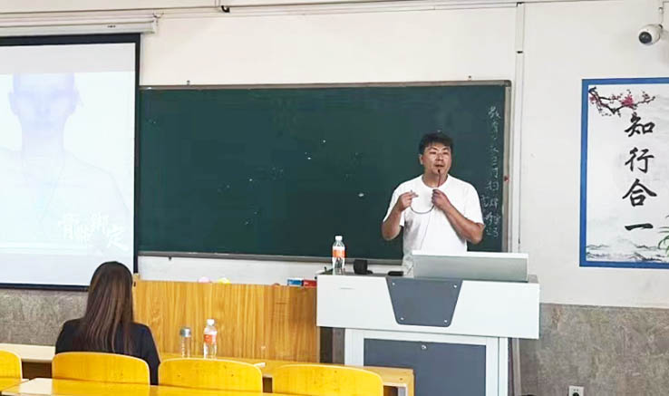信息科學(xué)與工程學(xué)院攜手?jǐn)?shù)智廣角，共繪AIGC人工智能新藍(lán)圖