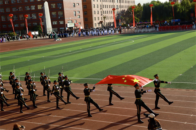 弘揚(yáng)保理精神，展現(xiàn)青春風(fēng)采 ----我校舉辦2024年秋季運(yùn)動(dòng)會(huì)