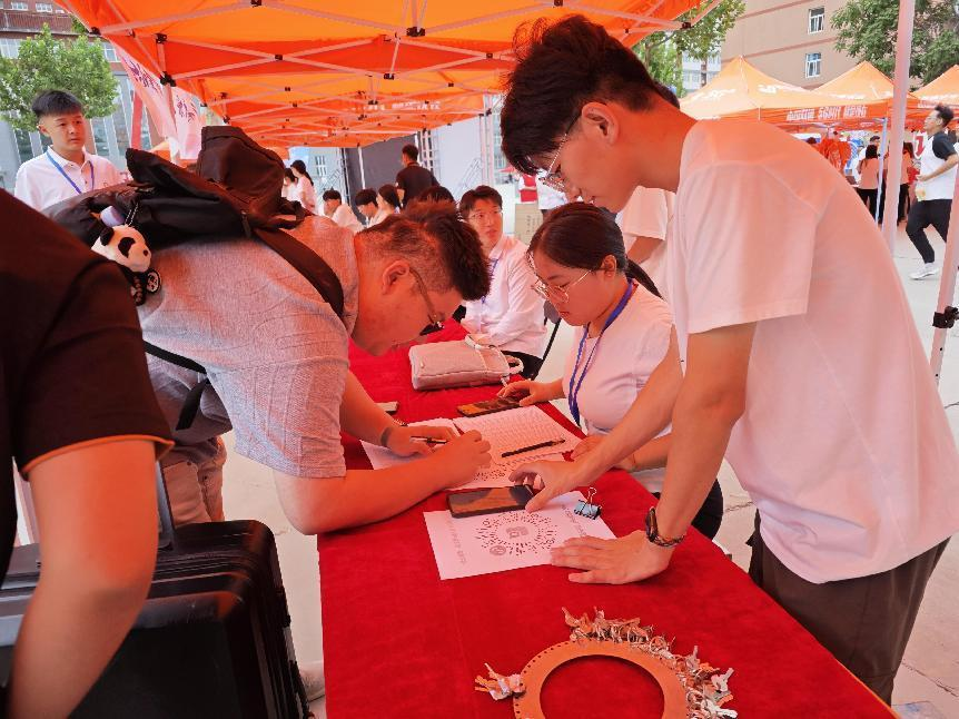 信工學(xué)院“同伴成長(zhǎng),暖心啟航”
