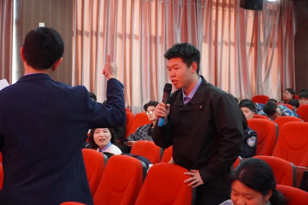 保定市2024年大學(xué)生艾滋病防控知識(shí)宣傳挑戰(zhàn)辯論賽在我校成功開(kāi)賽