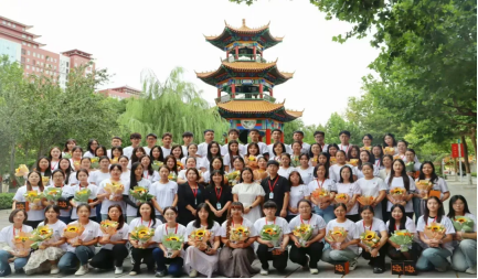 保定理工學(xué)院教育學(xué)院“晨曦細(xì)雨育桃李,金秋碩果慰園丁”教育學(xué)院教師節(jié)活動(dòng)圓滿結(jié)束