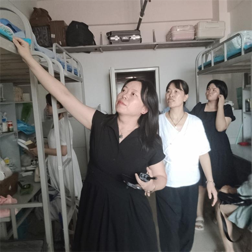 溫暖關懷新生及家長