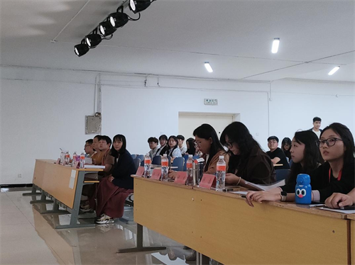 外國語學(xué)院參加中華職業(yè)教育創(chuàng)新創(chuàng)業(yè)大賽校賽