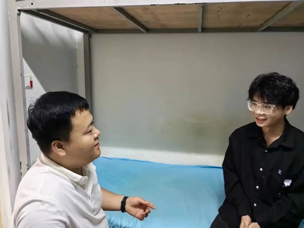 安全教育|保定理工學(xué)院|管理學(xué)院|平安過(guò)國(guó)慶，安全需謹(jǐn)記