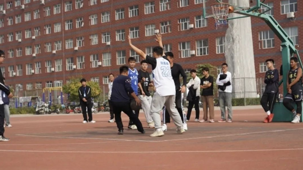 青春之我，時(shí)代之音