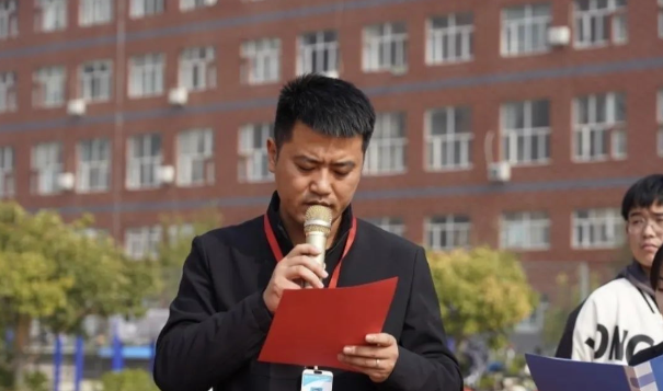 青春之我，時(shí)代之音