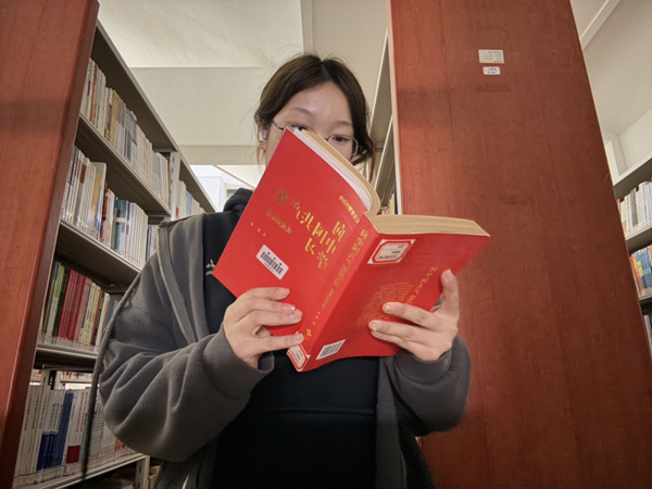 團日活動|保定理工學(xué)院|管理學(xué)院|追尋紅色記憶，傳承革命精神