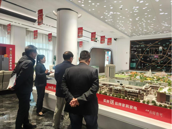 學(xué)生出校園，企業(yè)進(jìn)校園——管理科學(xué)與工程學(xué)院與正迪公司正式簽署實(shí)習(xí)基地合作協(xié)議