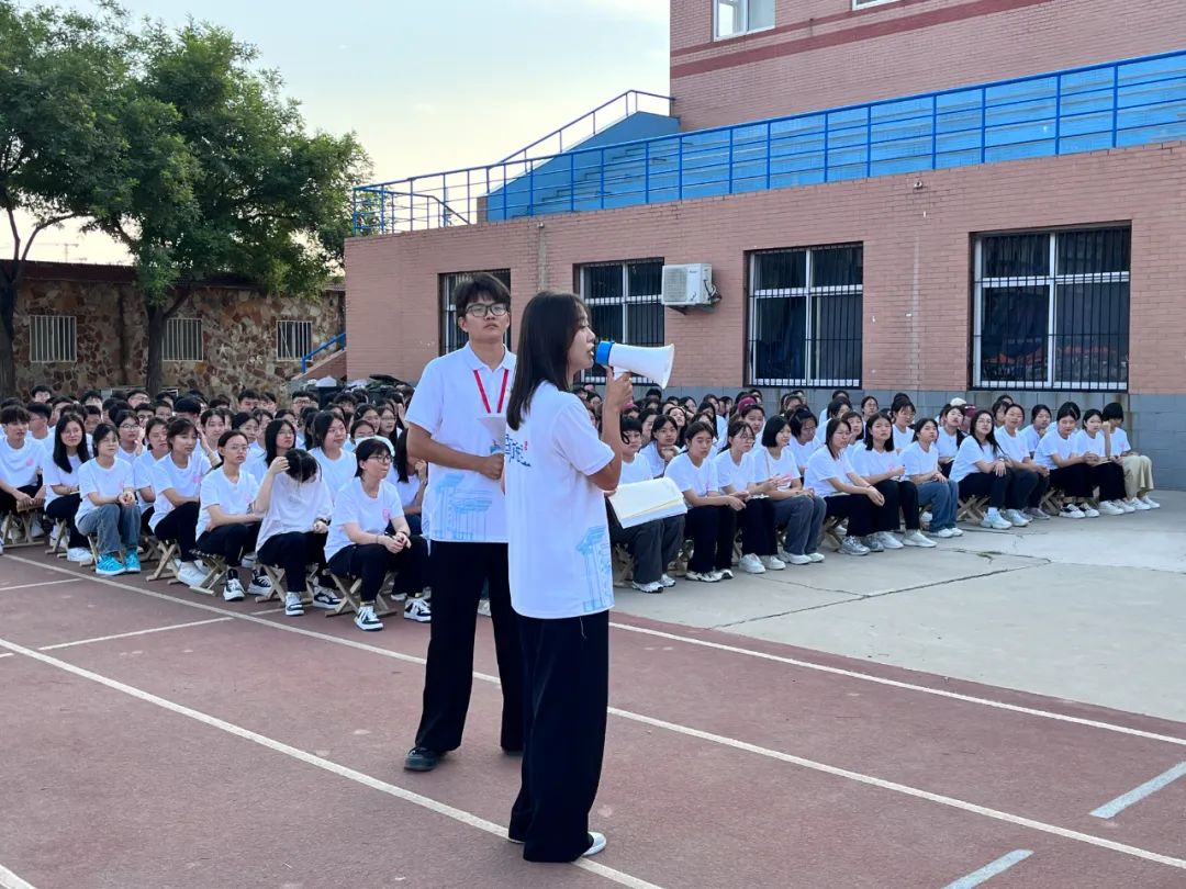 “悅”見(jiàn)新校園，夢(mèng)想正啟航|2024級(jí)新生第一次學(xué)生大會(huì)圓滿(mǎn)結(jié)束