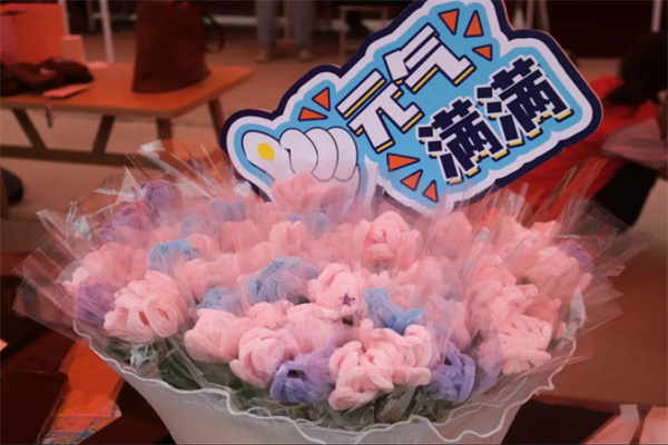 青春志愿行，黨建引領(lǐng)新——康復(fù)醫(yī)學(xué)院黨建工作站和青年志愿者迎新風(fēng)采