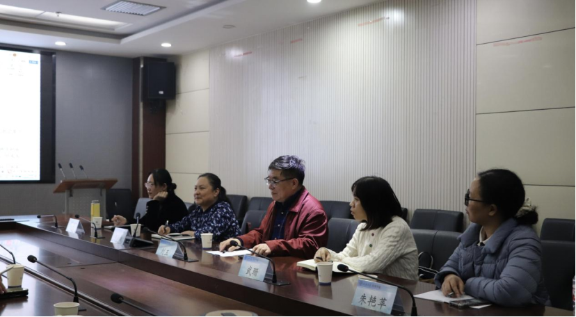 “專家領(lǐng)航，科研加速” ——會計學(xué)院組織教師赴河北大學(xué)管理學(xué)院參加國家基金申報座談會