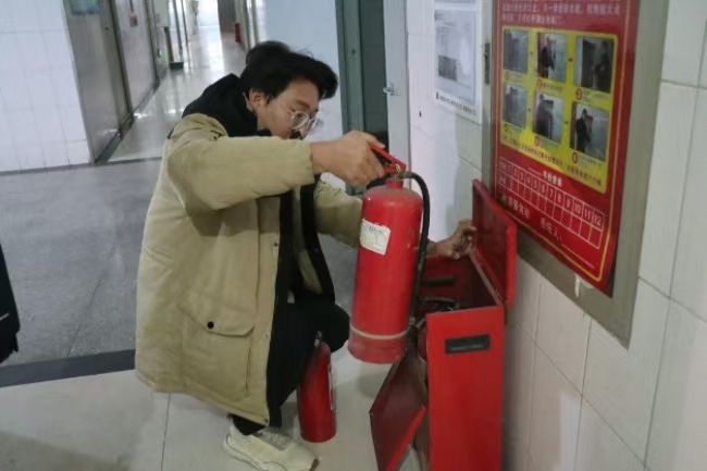 保定理工學院開展校園安全大檢查
