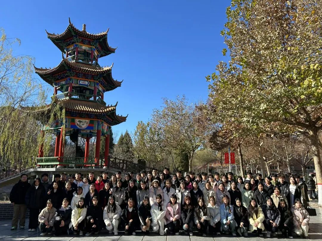 紀(jì)念 “一二 · 九” 運(yùn)動(dòng)89周年大型合唱會(huì)最佳人氣獎(jiǎng)評(píng)選投票啦~
