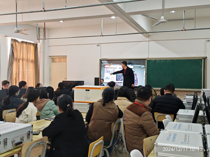 【匠心育師·師道傳承】強技能，促提升—信息科學與工程學院教師技能系列培訓（十七）順利開展