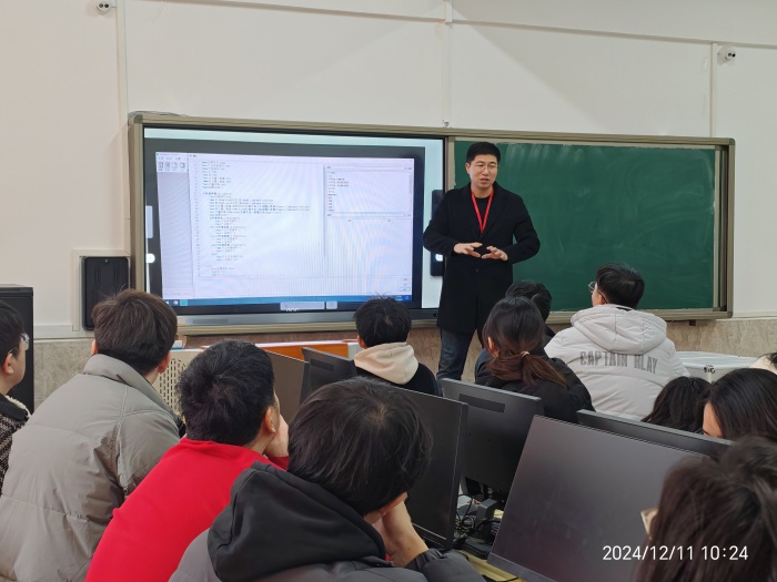 【匠心育師·師道傳承】強技能，促提升—信息科學與工程學院教師技能系列培訓（十七）順利開展