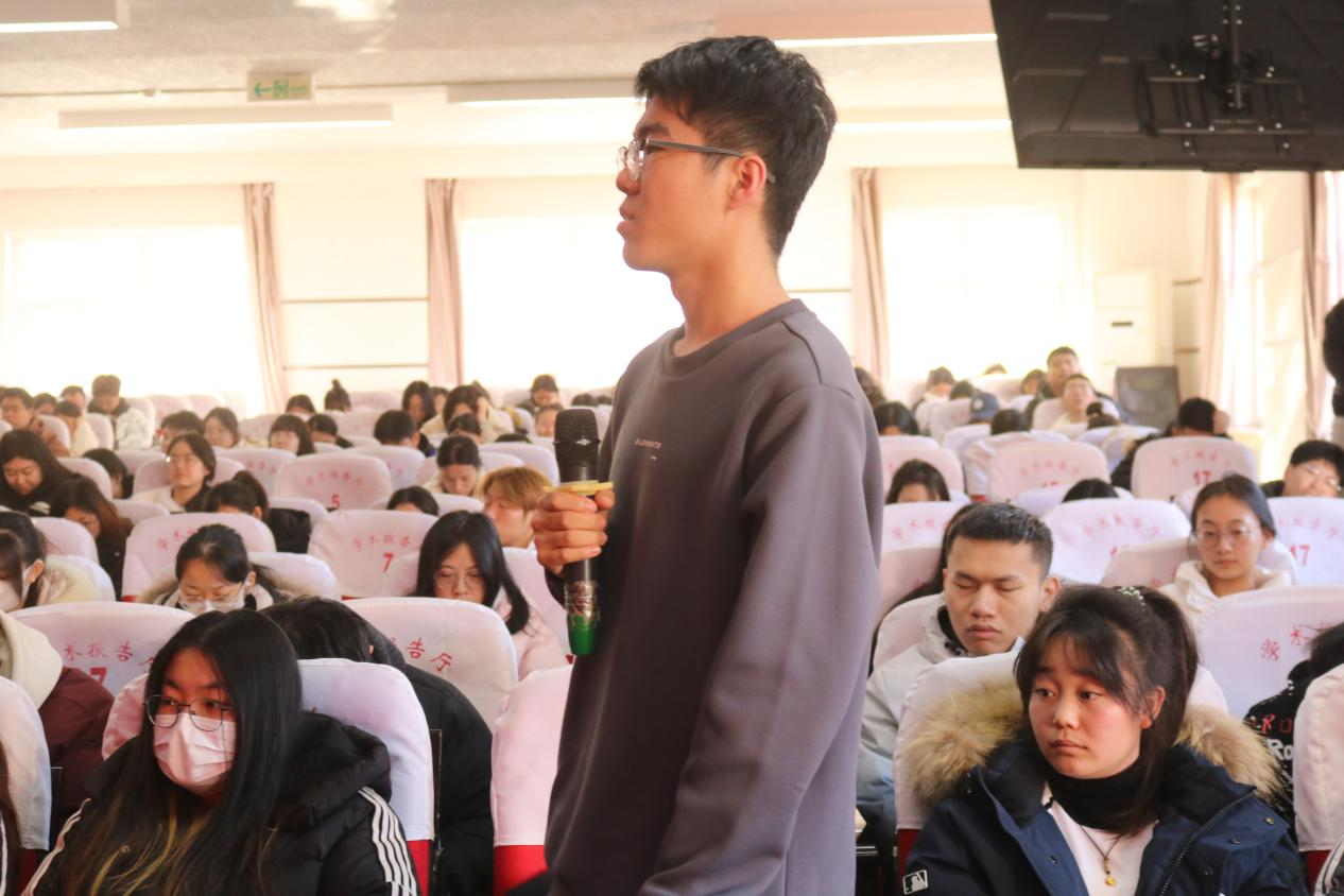 保定理工學(xué)院成功舉辦考研經(jīng)驗(yàn)分享會(huì)