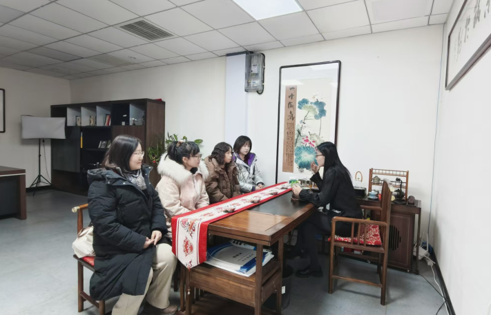 訪企拓崗促就業(yè) 供需對(duì)接助發(fā)展-- 會(huì)計(jì)學(xué)院教師走訪保定市內(nèi)掌柜會(huì)計(jì)服務(wù)有限公司