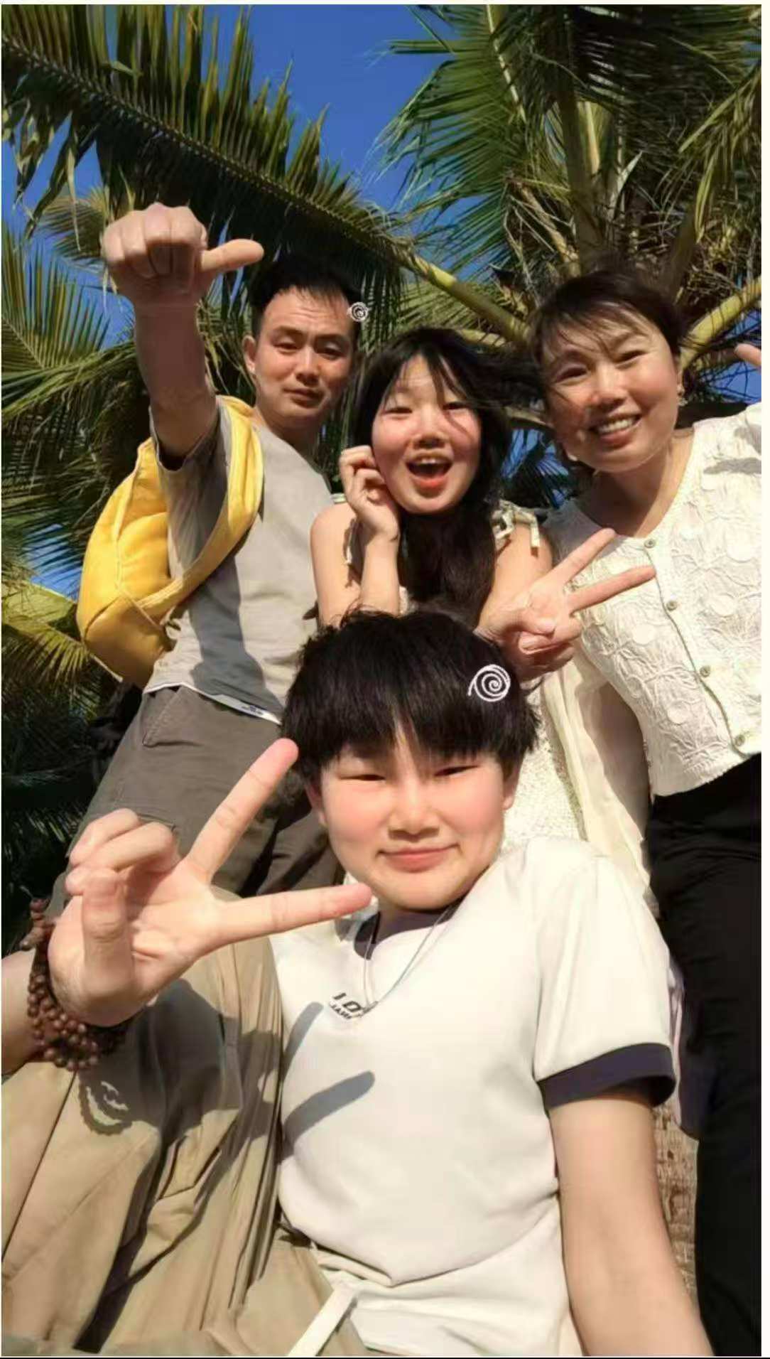 保理特色寒假作業(yè)（第一期）| 全家福大片，溫暖來襲~