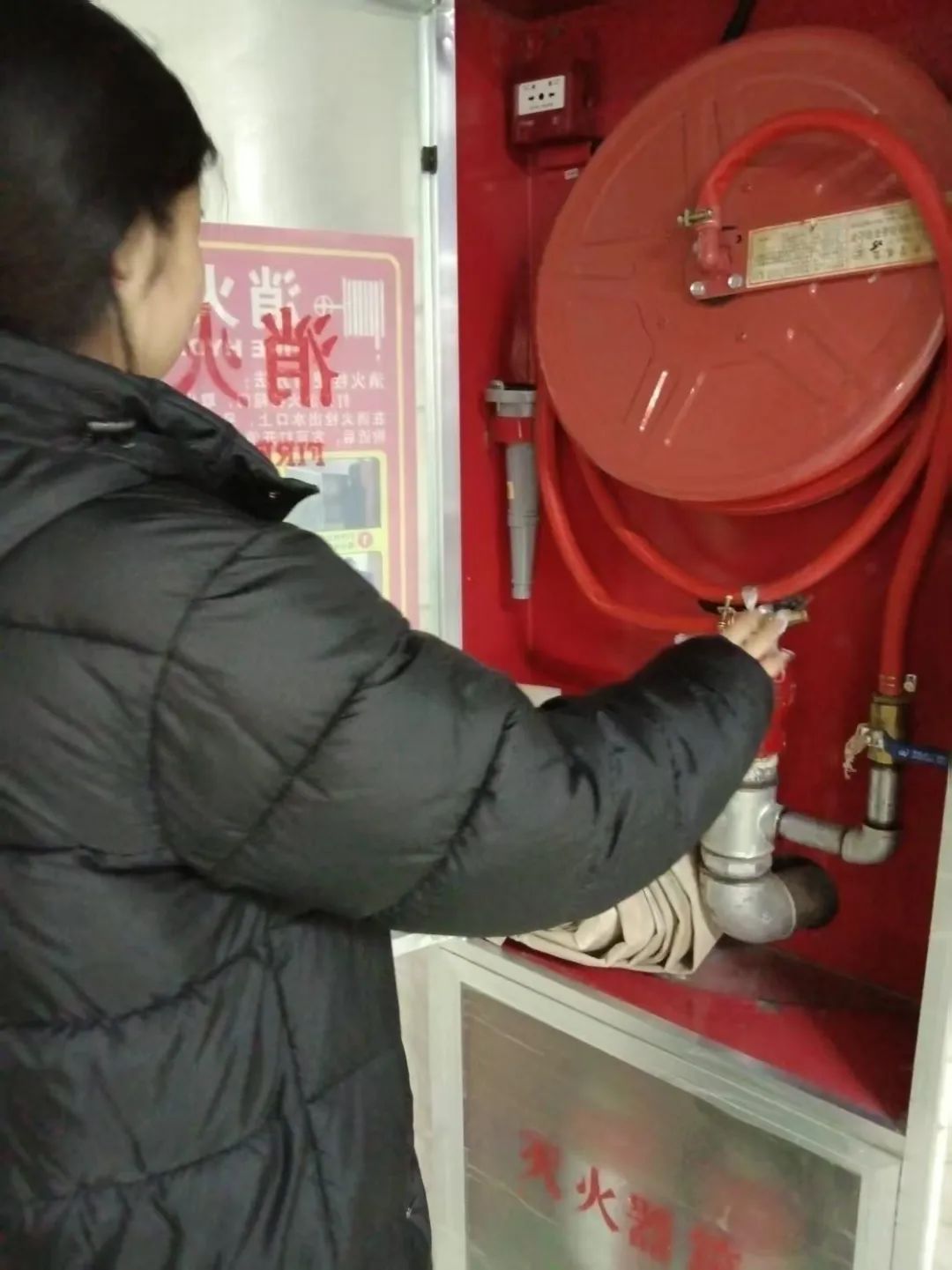 筑牢安全防線，共建和諧校園