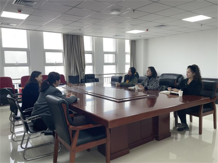 探訪傳媒前沿 對話融媒未來 ——播音與主持專業(yè)走進保定新聞傳媒集團共育時代新聲