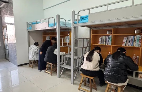 學風建設(shè)|保定理工學院|管理學院|學風建設(shè)正當時，小組學習展新姿