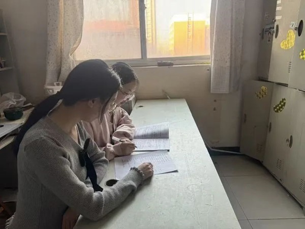 學風建設(shè)|保定理工學院|管理學院|學風建設(shè)正當時，小組學習展新姿