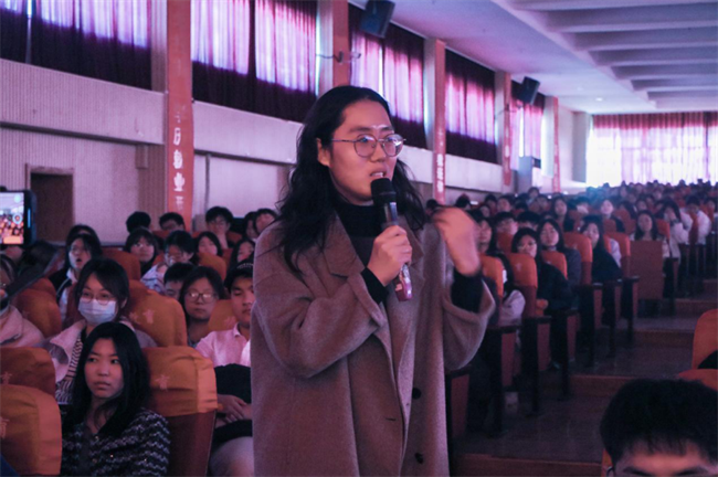 燃我青春 強我國防——《人民的軍隊·音樂國防課》走進保定理工學院