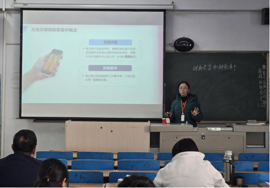 以賽促教：強(qiáng)師賦能，共筑教學(xué)新高度