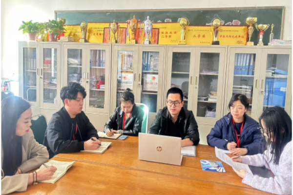【輔育新知，管培賦能】守護(hù)心靈，健康成長——保定理工學(xué)院經(jīng)濟(jì)學(xué)院成功舉辦輔導(dǎo)員心理危機(jī)干預(yù)培訓(xùn)會