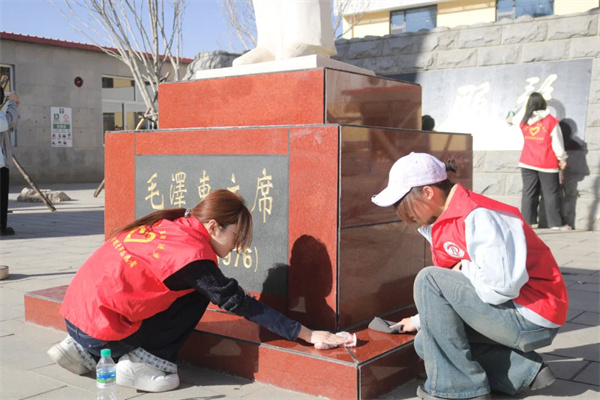 保定理工學(xué)院康復(fù)醫(yī)學(xué)院與東小莊村大學(xué)生志愿服務(wù)社會(huì)實(shí)踐基地啟動(dòng)儀式圓滿(mǎn)舉行