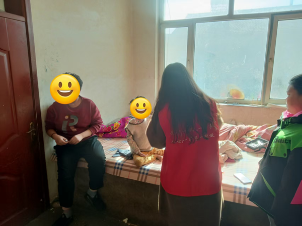 寒假社會(huì)實(shí)踐紀(jì)實(shí)（二）|保定理工學(xué)院|管理學(xué)院|探訪孤困兒童，用愛(ài)溫暖寒冬
