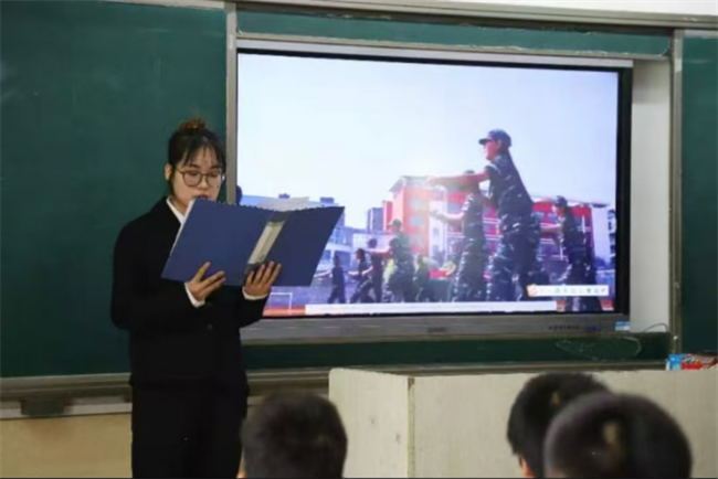 晉察冀革命精神宣講 用英語講好中國故事——保定理工學(xué)院外國語學(xué)院晉察冀革命精神宣講團走進中小學(xué)課堂