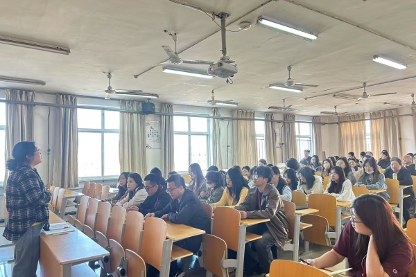 【精準(zhǔn)賦能，職通未來(lái)】就業(yè)質(zhì)量新突破：多措并舉助力畢業(yè)生高質(zhì)量就業(yè)