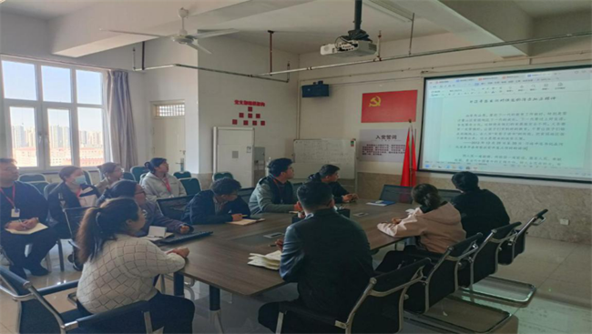保定理工學(xué)院各黨總支扎實(shí)推進(jìn)深入貫徹中央八項(xiàng)規(guī)定會議精神學(xué)習(xí)教育走深走實(shí)