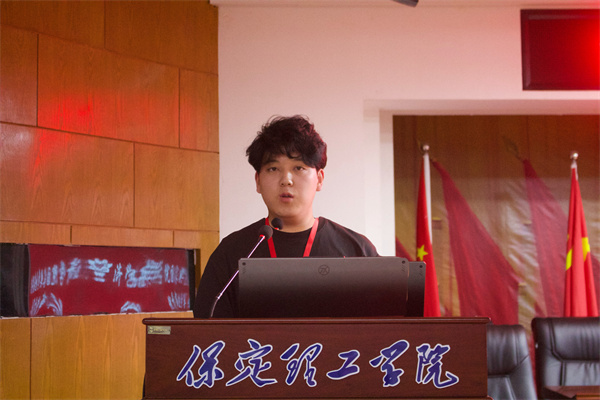 以榜樣之光，照亮奮進之路——康復(fù)醫(yī)學(xué)院學(xué)風(fēng)建設(shè)標兵頒獎儀式圓滿結(jié)束