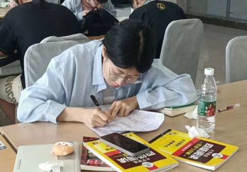 書香潤心田，閱讀啟新篇——世界讀書日