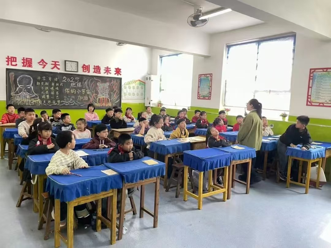 走進(jìn)大莊小學(xué)，激發(fā)語(yǔ)言學(xué)習(xí)熱情——普通話推廣活動(dòng)