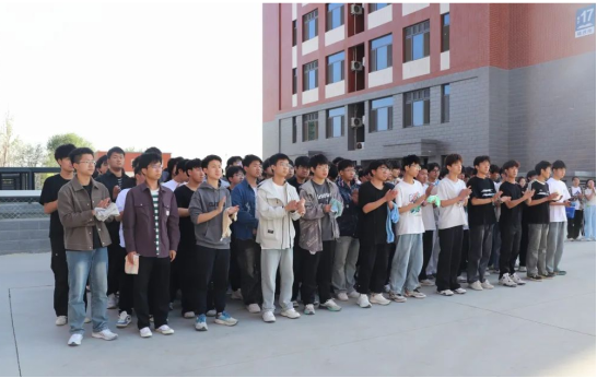 筑牢校園防火墻，讓安全成為一種習(xí)慣——保定理工學(xué)院會(huì)計(jì)學(xué)院消防演練