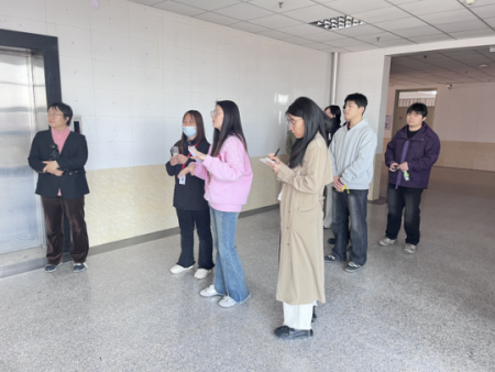 調研多學院文化墻 煥新校園文化風貌