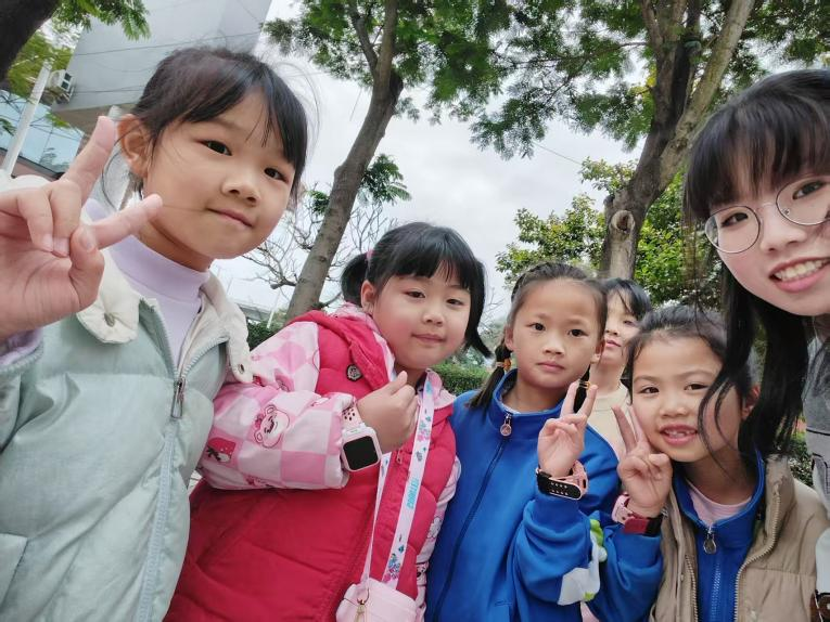 教育學子愛心護航 助力走失兒童平安回家——我院學生暖心救助事跡獲家長致信感謝