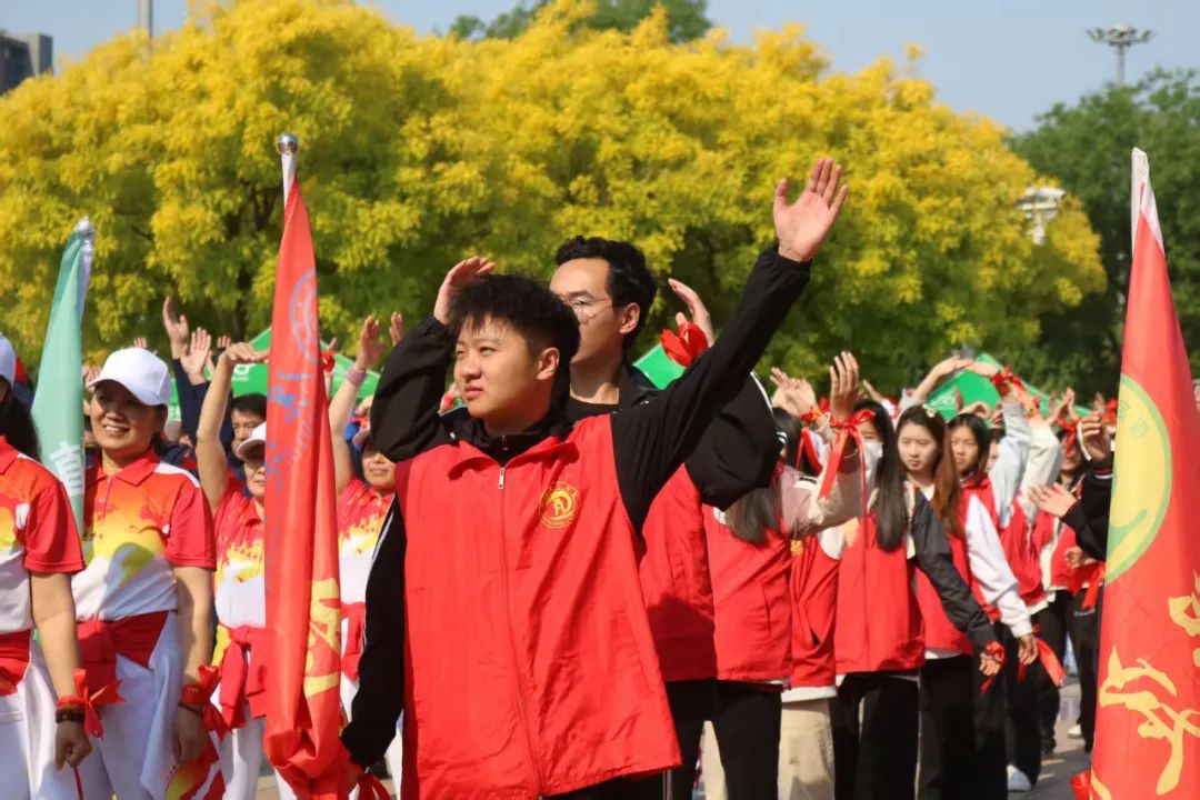 公益同行,青春奮進(jìn)