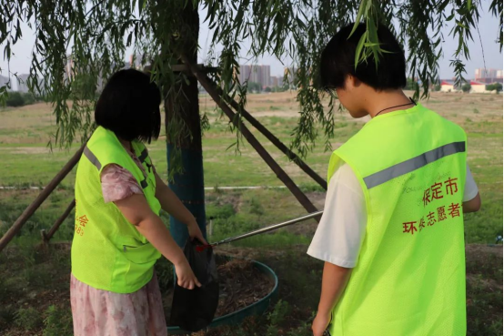 守河流之凈，護(hù)綠水長(zhǎng)清