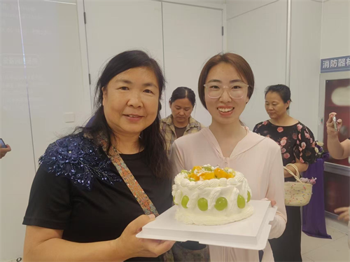 校園尋跡承師韻，家校同銘畢業(yè)情