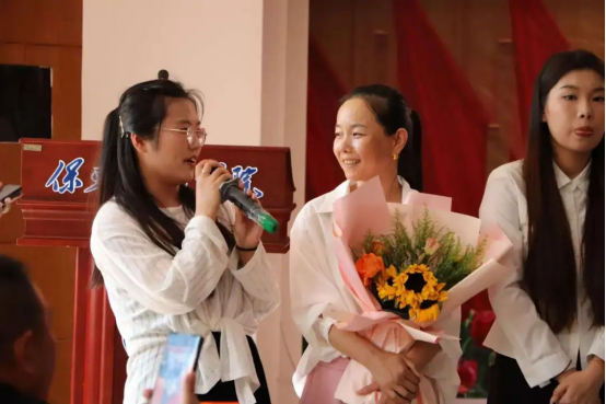 ‘會(huì)’聚家校，共筑未來(lái) ——會(huì)計(jì)學(xué)院家長(zhǎng)開(kāi)放日