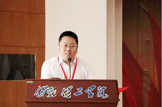 逐夢青春 遠行思恩 ：會計學院2025屆畢業(yè)典禮暨學位授予儀式