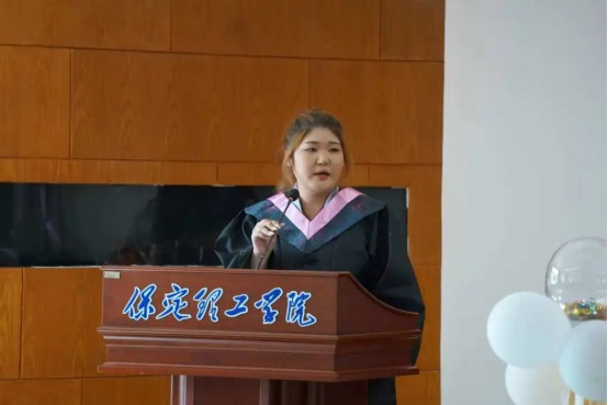 逐夢青春 遠行思恩 ：會計學院2025屆畢業(yè)典禮暨學位授予儀式