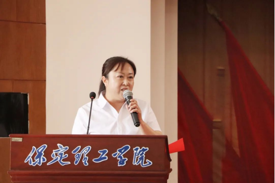 逐夢青春 遠行思恩 ：會計學院2025屆畢業(yè)典禮暨學位授予儀式